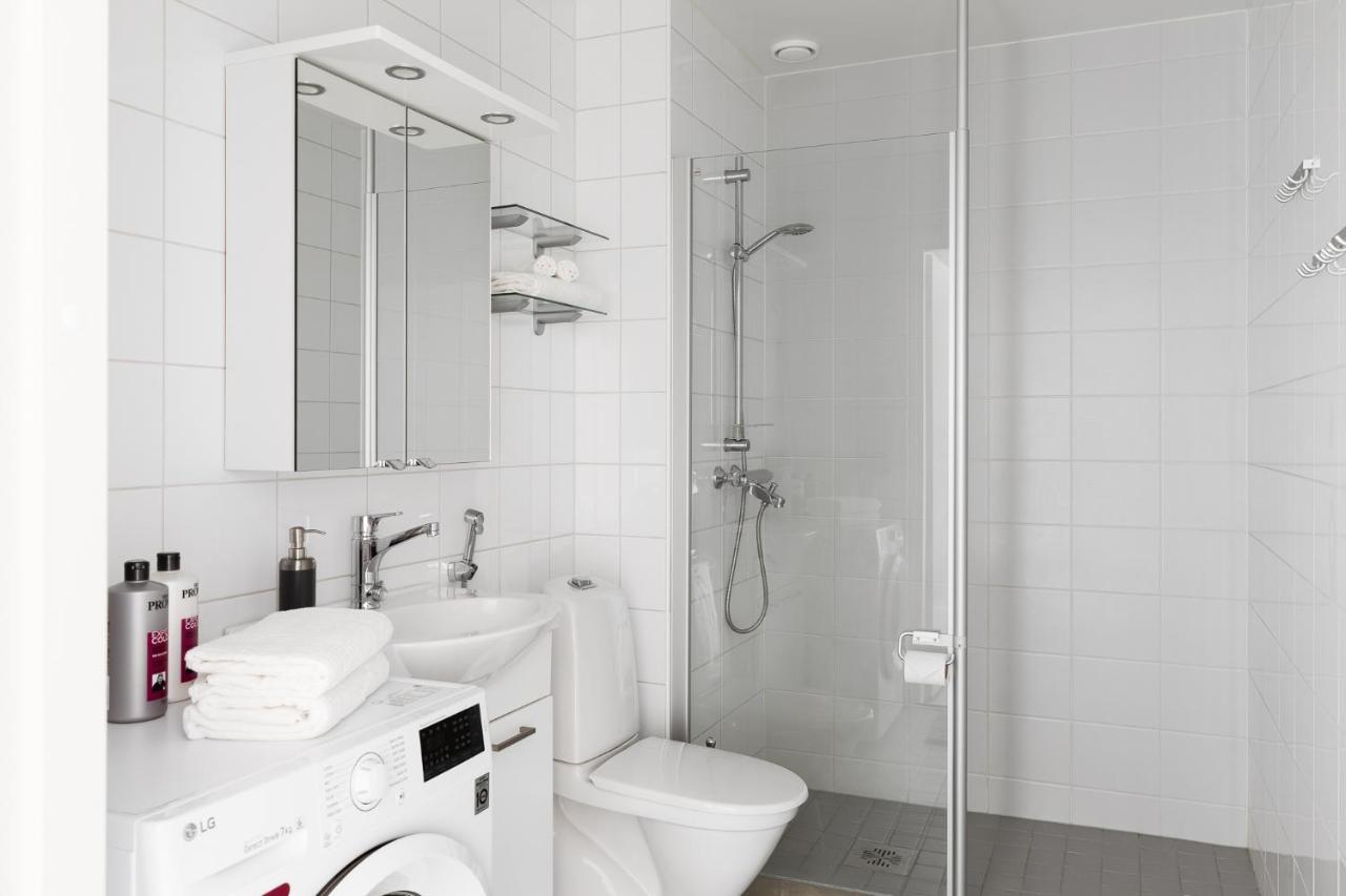 Sleepwell Apartments Itaekeskus, Close To Metro Хелзинки Екстериор снимка